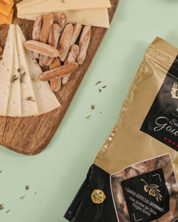 Kaimiško stiliaus gurmaniškos duonos lazdelės (PICOS RÚSTICOS GOURMET)