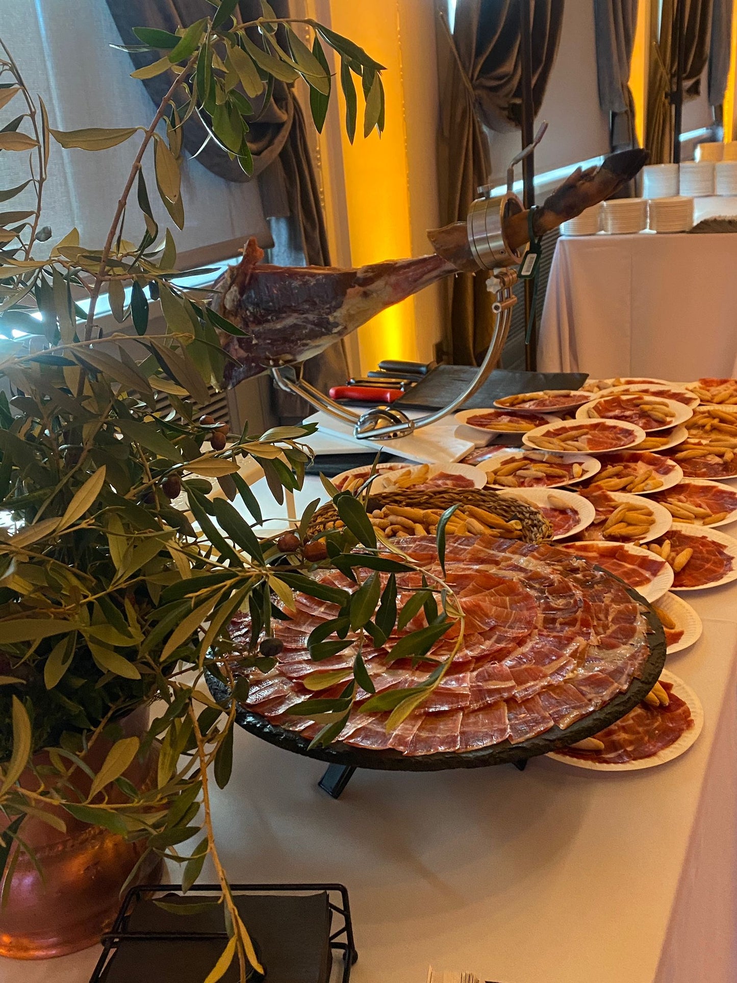 Ibérico kumpio pjaustymas privačiame renginyje